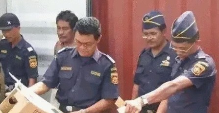 印尼清關(guān).gif